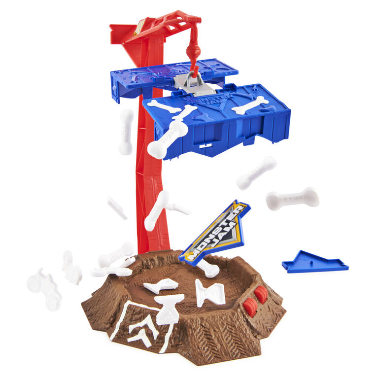 Monster Jam, Blastin' Bones Playset with Exclusive Monster Mutt Dalmatian, Monster Truck Kids Toys for Boys Aged 3 and Up