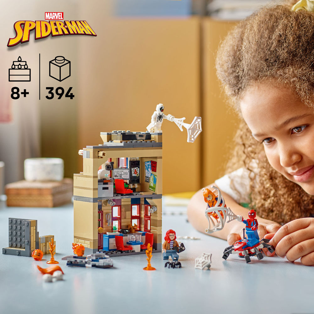 LEGO Marvel Peter Parker's Apartment - Super Hero Building Toy with 4 Minifigures for Boys and Girls - 76317