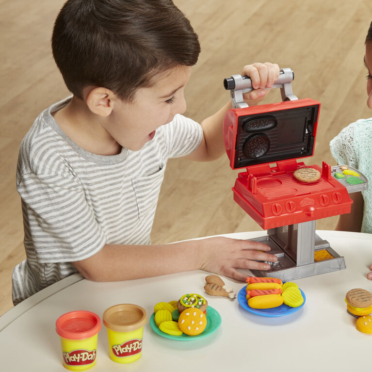 PlayDoh Kitchen Creations Grill 'n Stamp Playset Toys R Us Canada