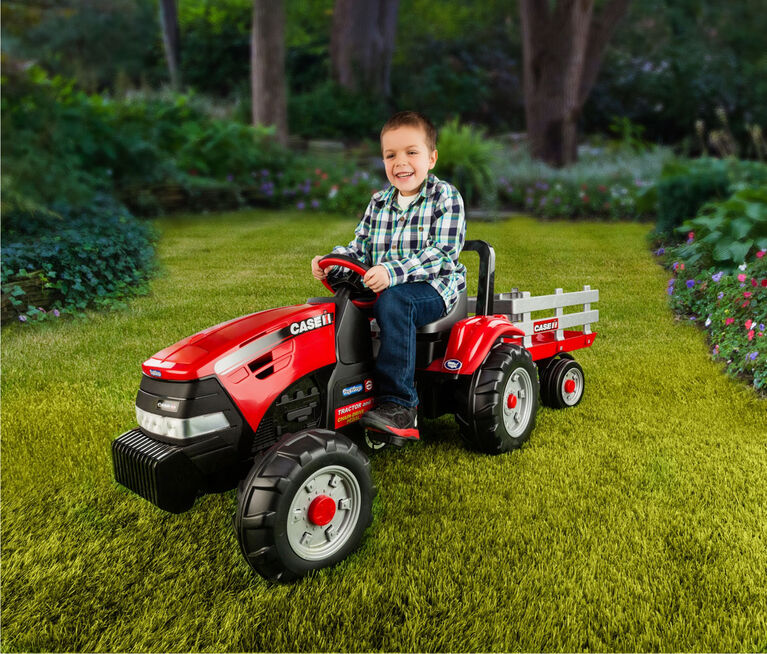 Peg Perego - Case IH Tractor with Trailer - Red