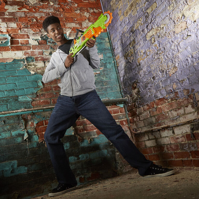 Nerf Zombie Strike Brainsaw Dart-Firing Blaster - R Exclusive
