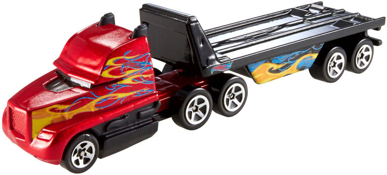 Hot Wheels Track Fleet, 1:64 Scale Die-Cast Toy Vehicle, Works on Track (Styles May Vary)