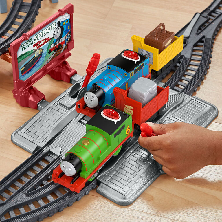 Thomas & Friends Talking Thomas & Percy Train Set - English Edition