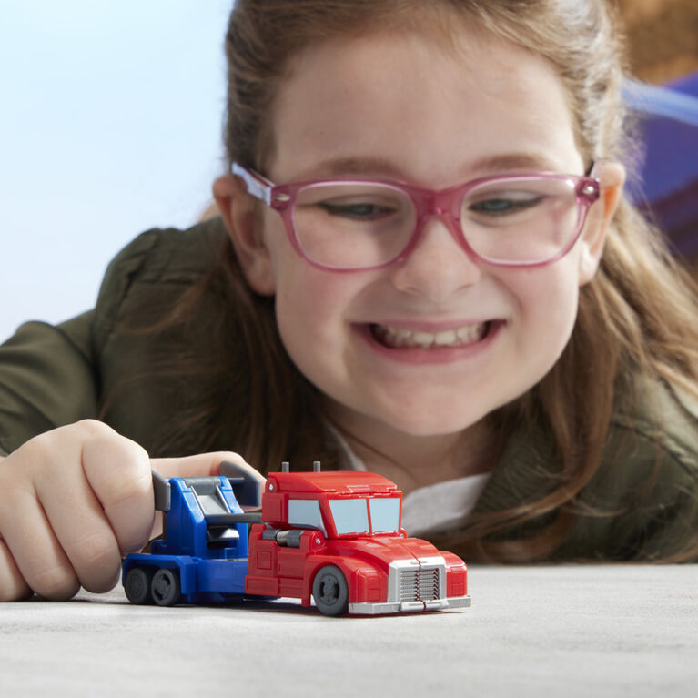 Transformers Earthspark Smash Changers 1 &eacute;tape, figurine Optimus Prime