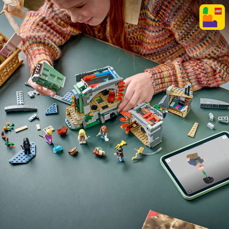 LEGO Harry Potter La Maison de Luna Lovegood, Jouet de Construction pour les Filles, les Gar&ccedil;ons et les Amateurs de 10 Ans et Plus 76467
