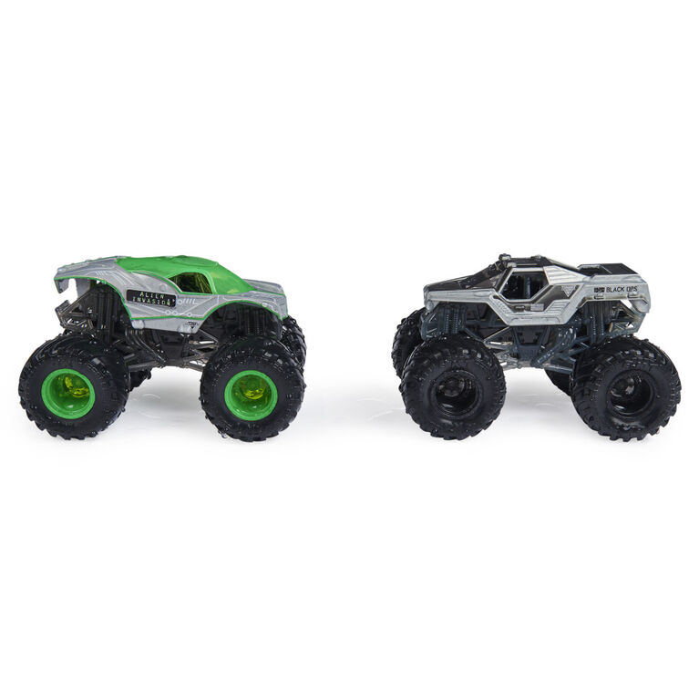 Monster Jam, Official Alien Invasion vs. Soldier Fortune Black Ops Color-Changing Die-Cast Monster Trucks, 1:64 Scale