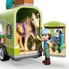 LEGO Friends La Remorque pour le Cheval et le Poulain - Jouet, avec 2 Minipoup&eacute;es, un Chiot, un Cheval, un Poulain et une Grenouille - 42695