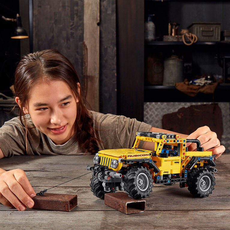 LEGO Technic Jeep Wrangler 42122 (665 pièces)