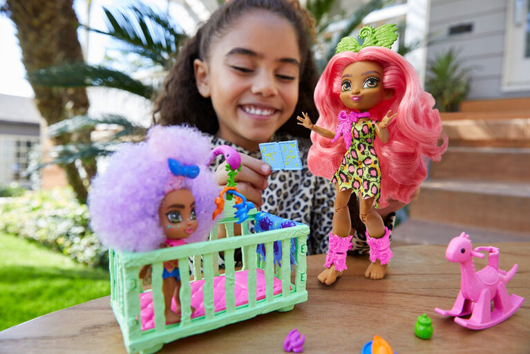 Cave Club Wild About Babysitting Playset & Fernessa & Furrah Dolls