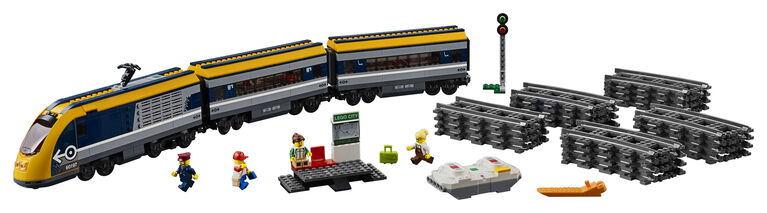 LEGO City Trains Le train de passagers télécommandé 60197 (677 pièces)