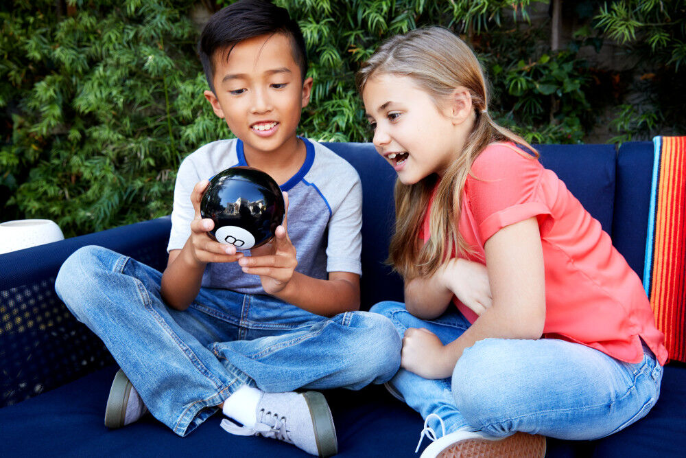 Magic 8 ball 2025 toys r us