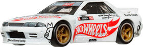 Hot Wheels Premium Car Culture Modern Classics Nissan Skyline GT-R (R32) Pandem 1:64 Scale Vehicle