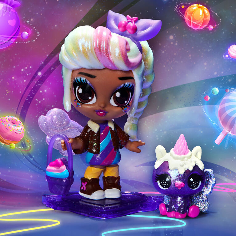 Hatchimals Pixies, Cosmic Candy Pixie with 2 Accessories and Exclusive CollEGGtible (Styles May Vary)