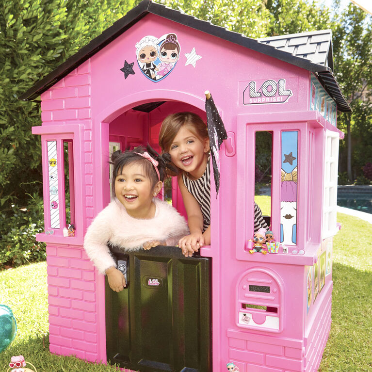 LOL Surprise! Indoor and Outdoor Cottage Playhouse with Glitter