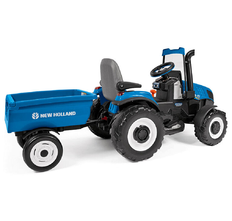 Peg-Perego New Holland T8 Tractor with Trailer.