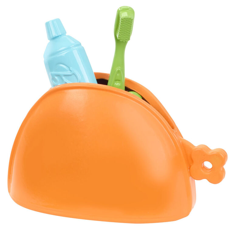 Barbie travel doll and accessories Clearance