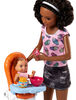 ​Coffret de jeu Barbie amie de ​Skipper avec chaise Haute et bébé qui change de couleur
