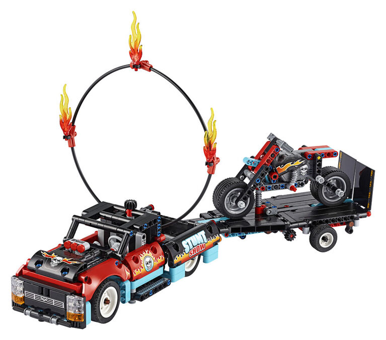 LEGO Technic Stunt Show Truck & Bike 42106 (610 pieces)