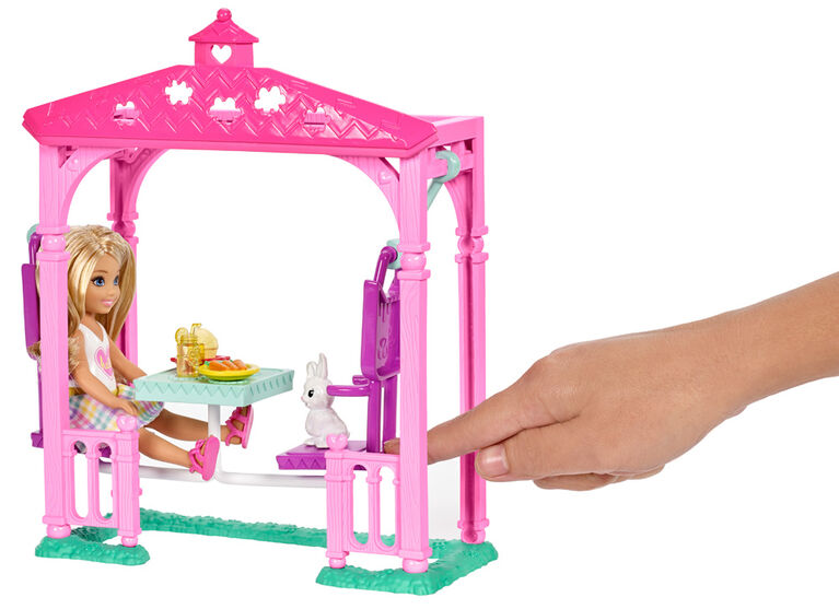 Barbie Chelsea Picnic and Pet Playset