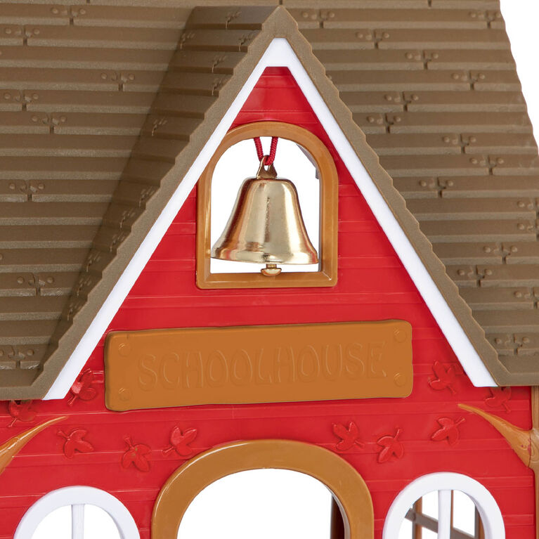 Woodland School House Playset, Woodzeez, Ensemble d'école avec accessoires - les motifs peuvent varier