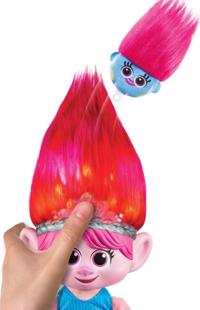 DreamWorks Trolls: Band Together HAIR POPS Showtime Surprise Queen Poppy  Plush with Lights, Sounds and Accessories Toys R Us Canada