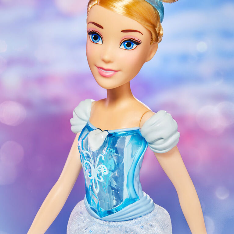 Disney – Poupée Cendrillon et sa Jupe Magique : : Jeux et Jouets