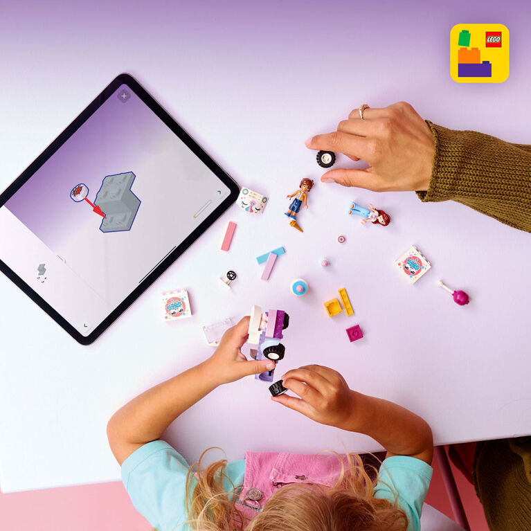 LEGO Friends La Voiture de Livraison de G&acirc;teaux Licorne - Ensemble de Construction avec 2 Minipoup&eacute;es et un G&acirc;teau - 42675