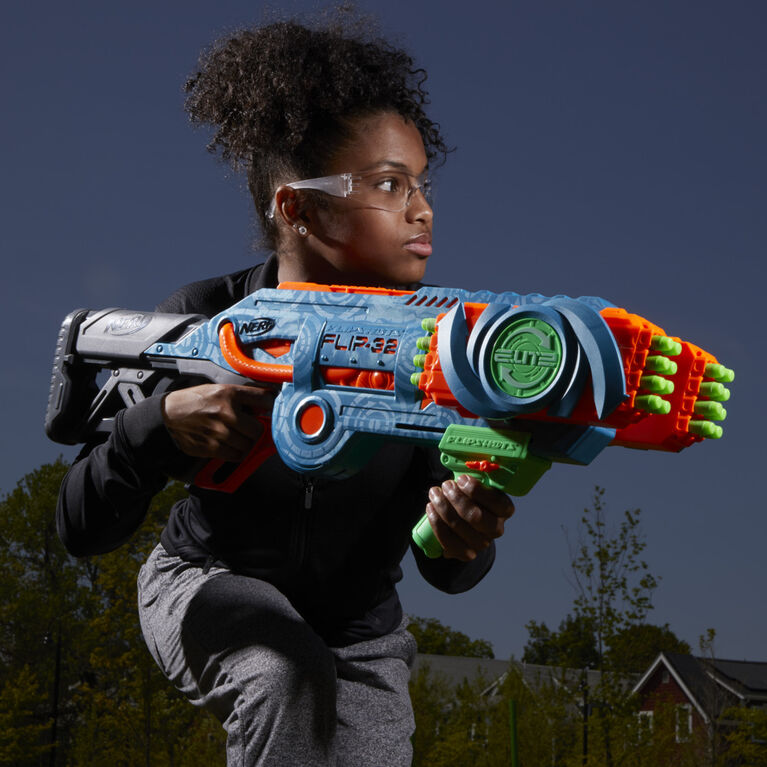 Nerf Elite 2.0, blaster Flipshots Flip-32, 2 fois 16 canons pivotants, capacité de 32 fléchettes - Notre exclusivité