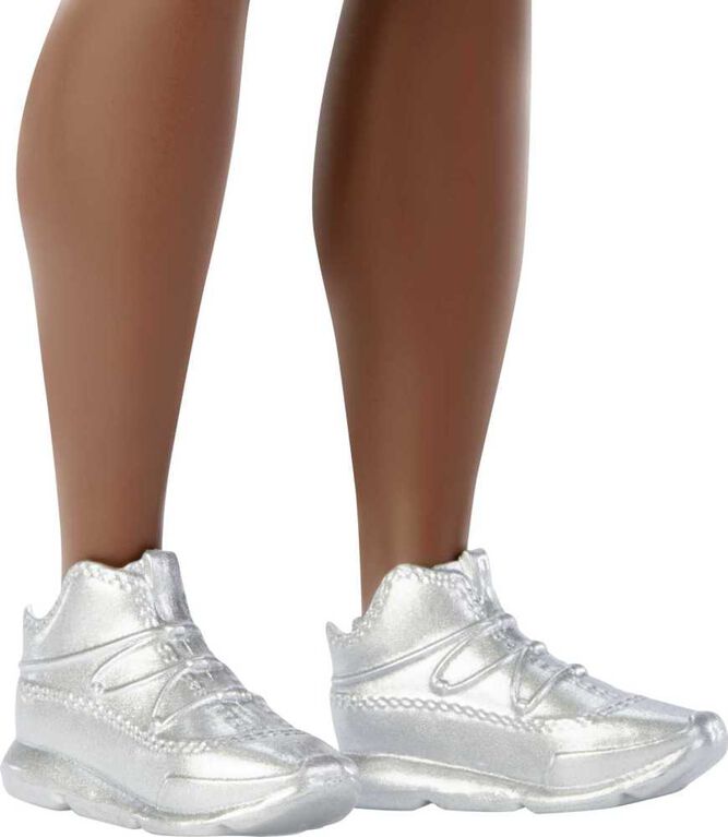 Barbie-Poupée Ken Fashionistas 123, large d'épaules, t-shirt, short