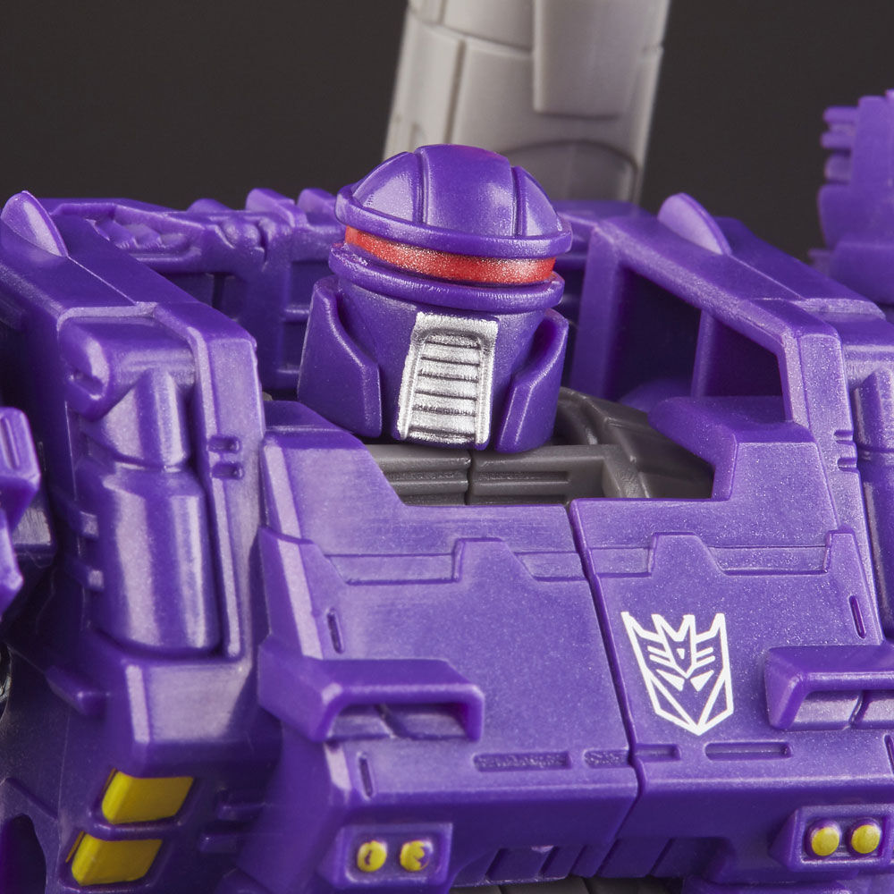 Transformers Generations War for Cybertron Deluxe WFC S37 Brunt Weaponizer