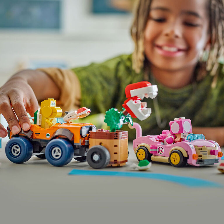 LEGO Super Mario : Mario Kart - Course-Poursuite avec Bonus Fleur Piranha, Jouet pour Gar&ccedil;ons, Filles et tous les Amateurs 72044