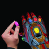 Marvel Legends Series, gant électronique articulé Iron Man Nano Gauntlet, lumières