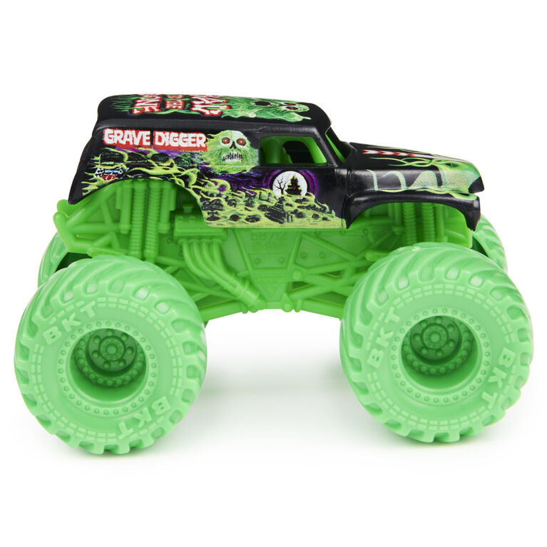 Monster Jam, Official Grave Digger Monster Truck, 1:70 Scale