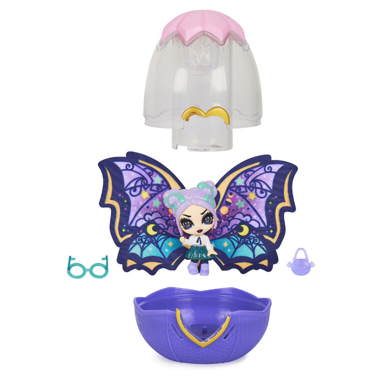 Hatchimals Pixies, Wilder Wings Pixie with Fabric Wings and 2 Accessories (Styles May Vary)