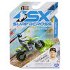 Supercross, Moto authentique de Devon Raper en métal moulé à l'échelle 1:24 avec figurine motocycliste, pour les enfants et les collectionneurs à partir de 3 ans