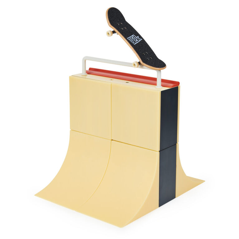 Tech Deck, Big Vert Wall X-Connect Park Creator, Customizable and Buildable Ramp Set with Exclusive Fingerboard
