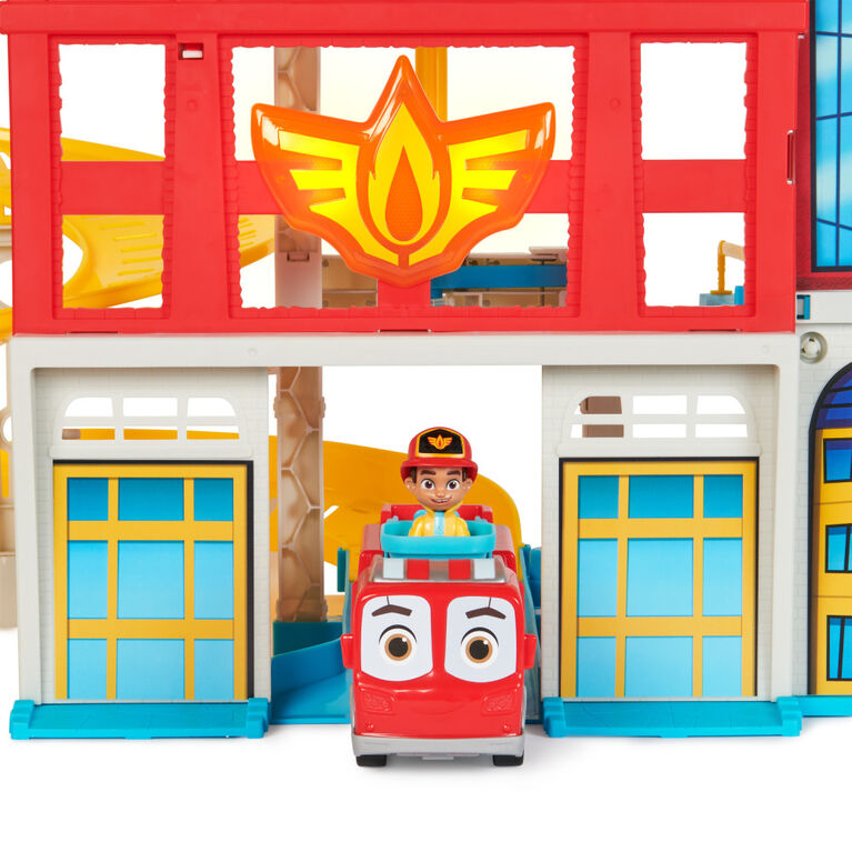 Disney Junior Firebuds HQ Playset with Lights, Sounds, Fire Truck Toy, Action Figure and Vehicle Launcher