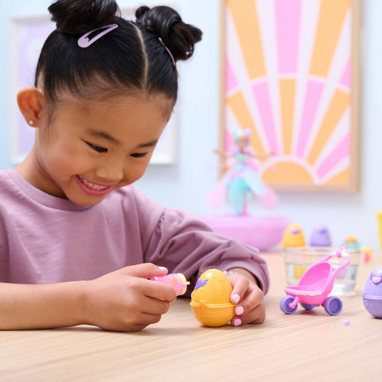 Hatchimals Alive, Hatch N' Stroll Playset with Stroller Toy and 2 Mini Figures in Self-Hatching Eggs