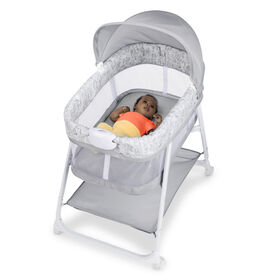 Winnie the Pooh - Slumber Party Soothing Bassinet