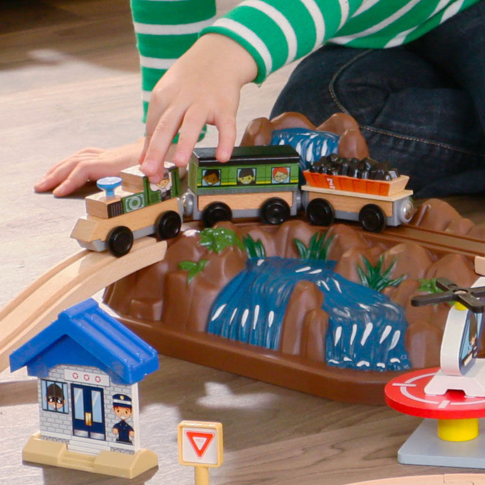 bucket top mountain train set