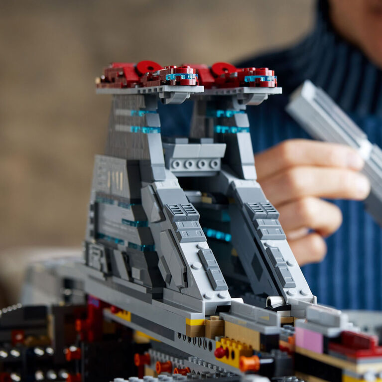 Lego a assemblé des jouets en plastique de bloc de construction de
