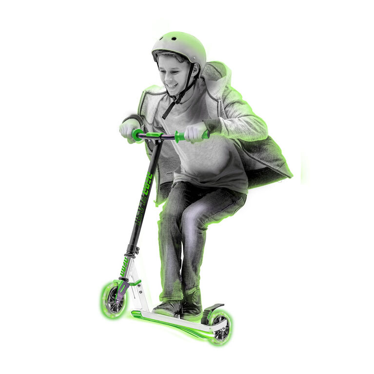 Neon Flash Kids Scooter - Green