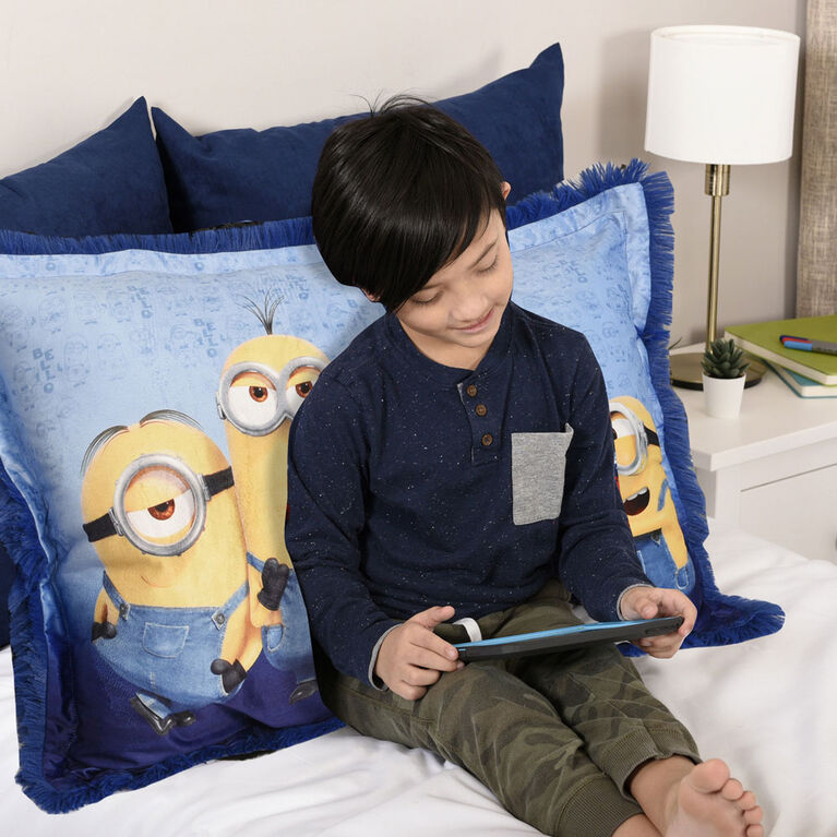 Despicable Me Minions Kids Jumbo Funky Fur Pillow, 20" x 30"