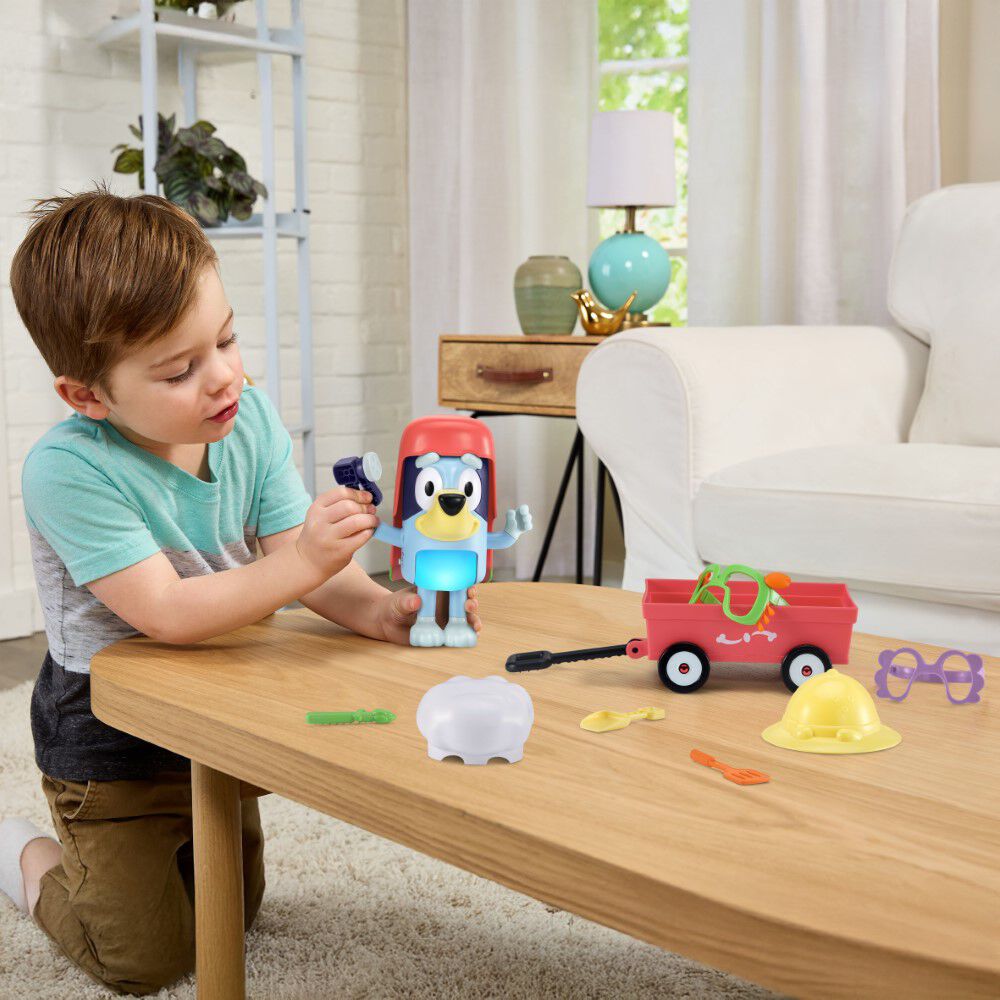 VTech Bluey Dress Up Bluey - Édition anglaise