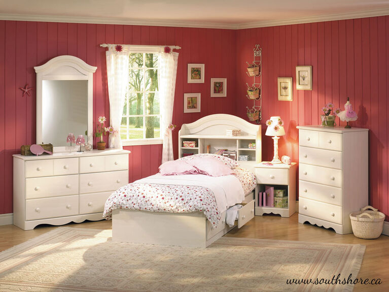 Summer Breeze 6-Drawer Double Dresser- White Wash