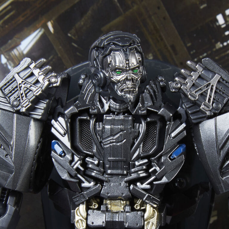 Transformers Studio Series 11 Deluxe Class Movie 4 Lockdown