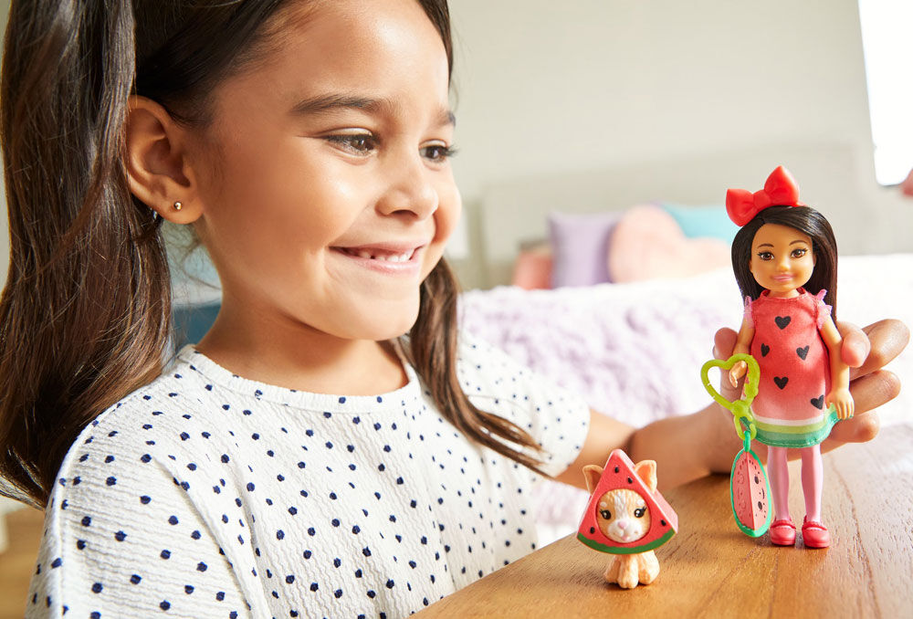 Barbie Club Chelsea Doll and Playset