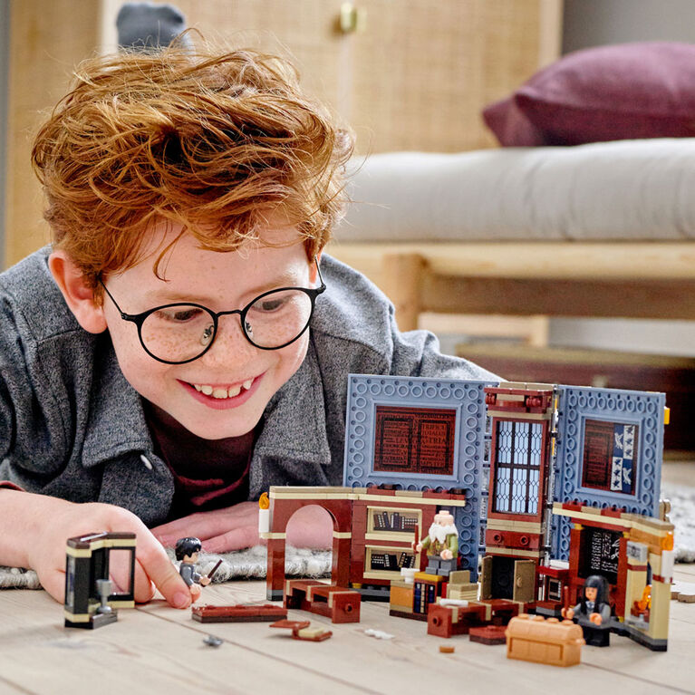 LEGO Harry Potter Poudlard : le cours de sortilèges 76385 (256 pièces)
