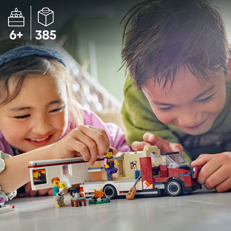 LEGO City L'autocaravane d'aventure de vacances, ensemble de véhicule pour les enfants de 6 ans et plus 60454