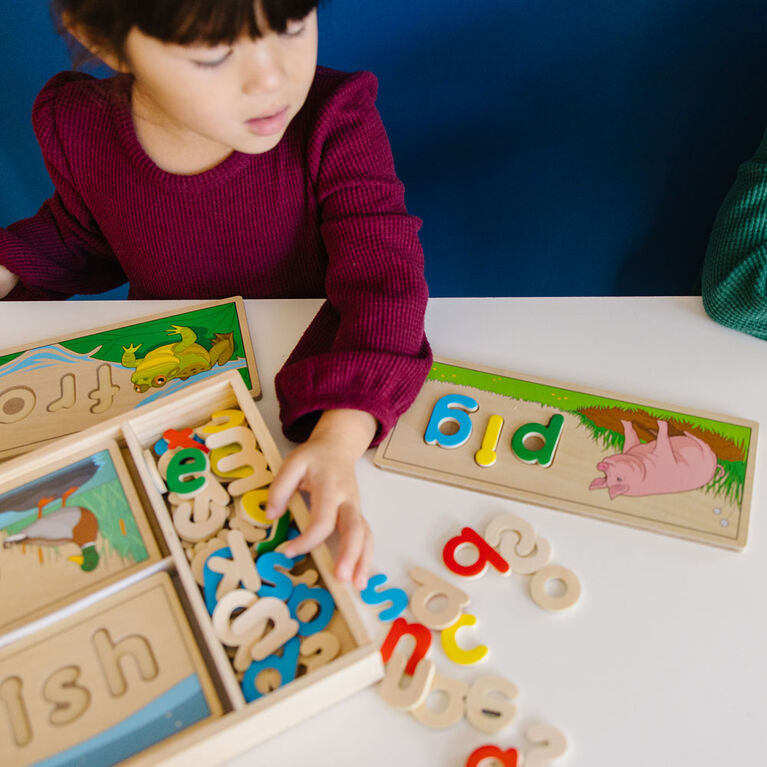 Melissa and Doug - See and Spell - English Edition